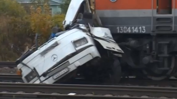 Столкновение поезда и автобуса во Владимирской области