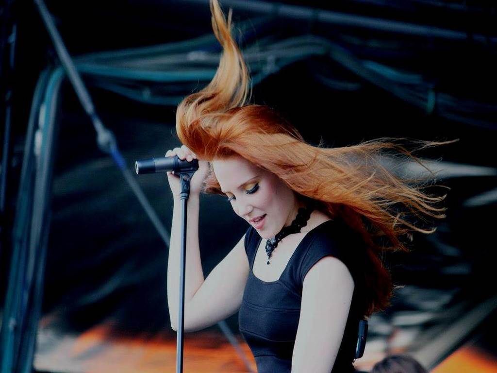 Simone simons фото