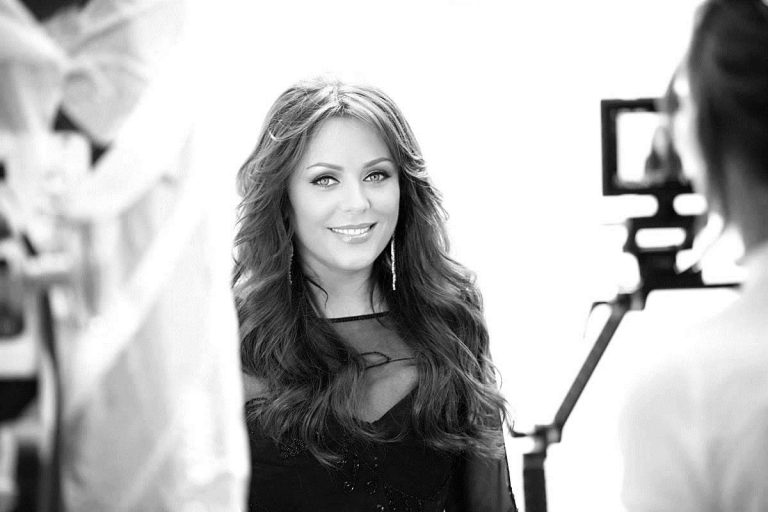 Юлия Началова