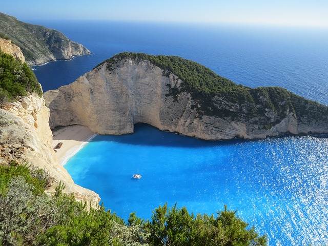 Остров Корфу в Греции фото
