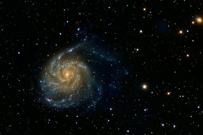 Галактика и звёзды в космосе