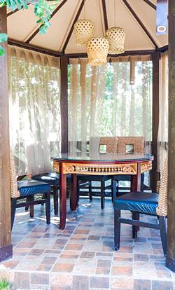 Беседка на даче