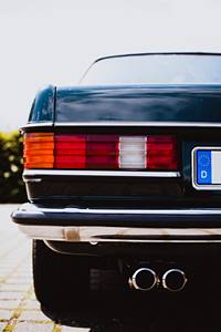 Бампер автомобиля