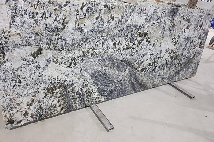 плиты серого мрамора в Москве для укладки пола