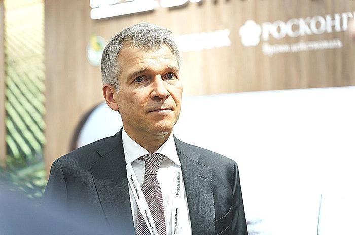 Борис Листов