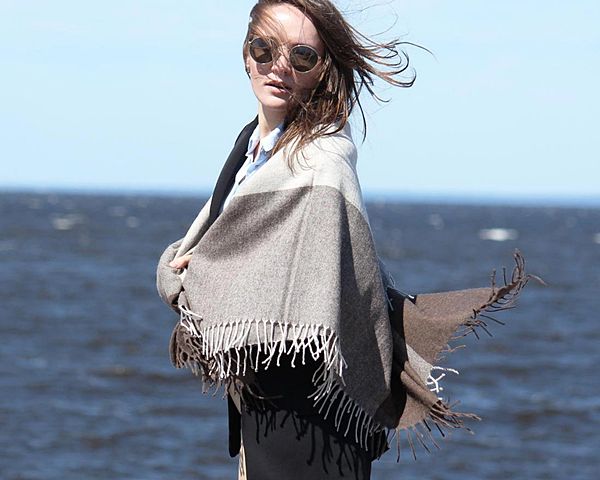 Платок из шерсти - универсальный аксессуар