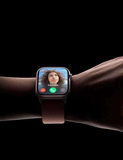 Apple Watch series 9 на руке