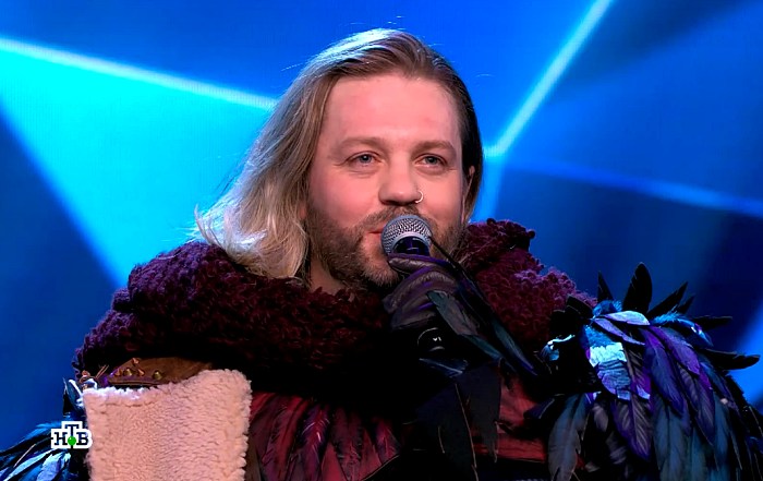 Шоу Маска Арсений Бородин под маской Снегиря
