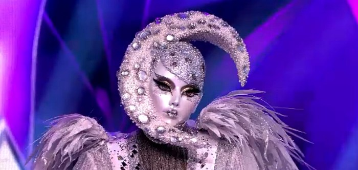 Маска месяца в шоу Маска