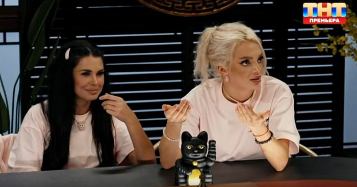 Ирина Пинчук и Екатерина Шкуро на шоу Сокровища императора 2026