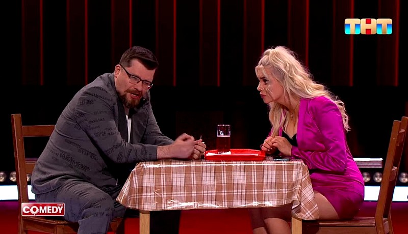 Екатерина Шкуро и Гарик Харламов в Comedy Club