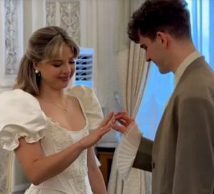 Аня Покров и Артур Бабич свадьба ЗАГС фото